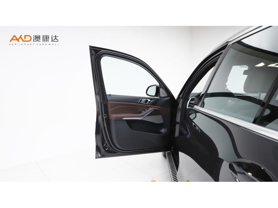 BMW X5 2022 xDrive 40Li M Sport