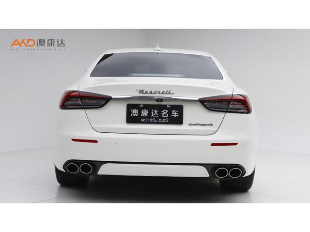 Maserati Quattroporte 2022 3.0 T GT — фото 3
