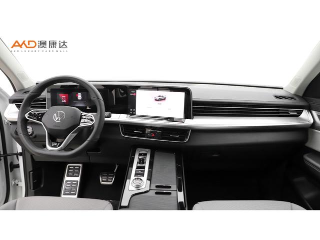 Volkswagen Tavendor 2024 380 TSI 4 WD R-line — фото 6