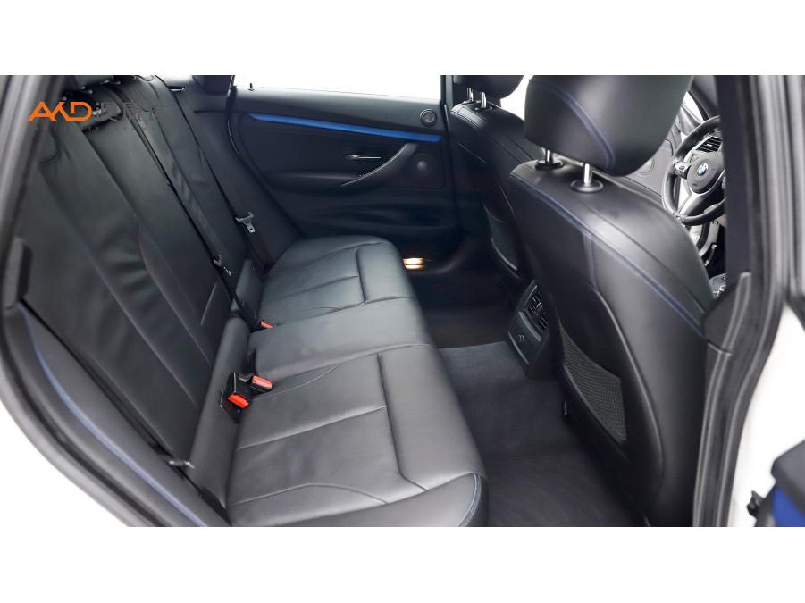 BMW 3 Series GT 3 GT 2017 330i xDrive M Sport
