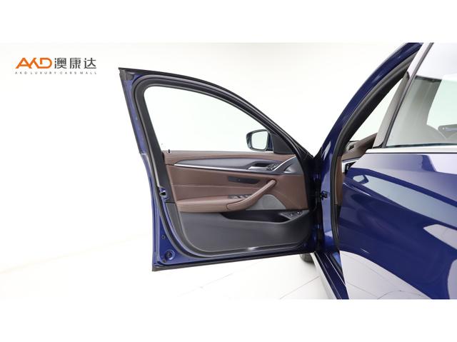 BMW 5 series PHEV id 3783018 из Китая 9