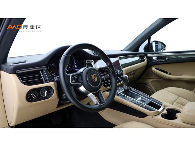Porsche Macan 2021 Macan 2.0 T — фото 7
