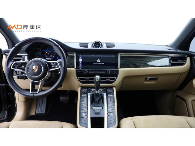 Porsche Macan 2021 Macan 2.0 T — фото 5
