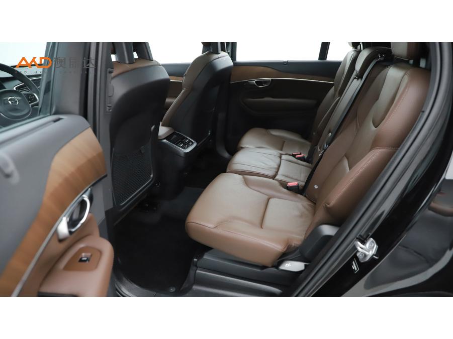 Volvo XC90 2022 B6 Luxury 7 мест