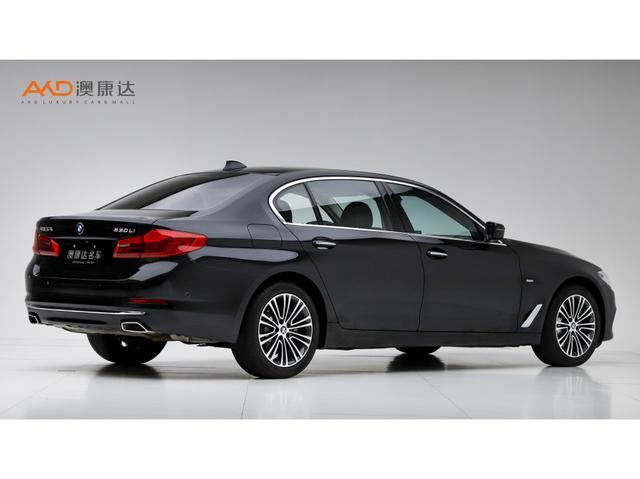 BMW 5-Series 2018 530 Li — фото 4