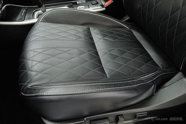 Mitsubishi Outlander 2020 2.4 L 4 WD 5 — фото 18