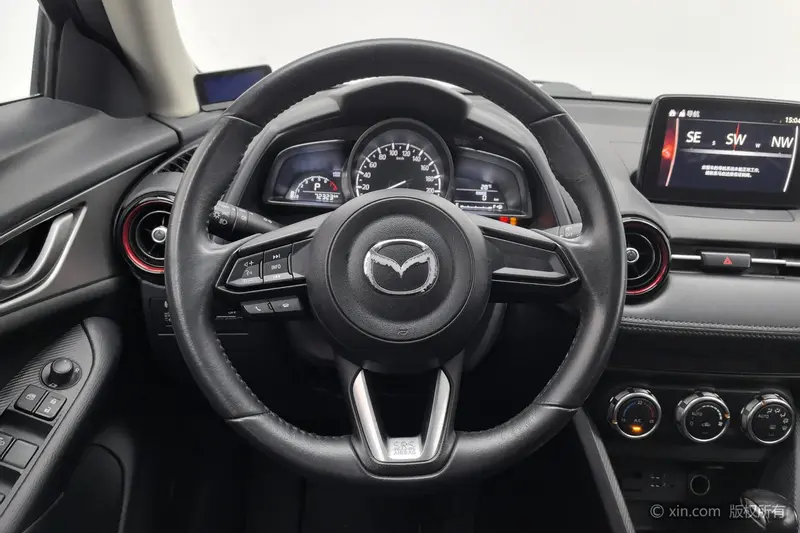 Mazda CX-3 — фото 9