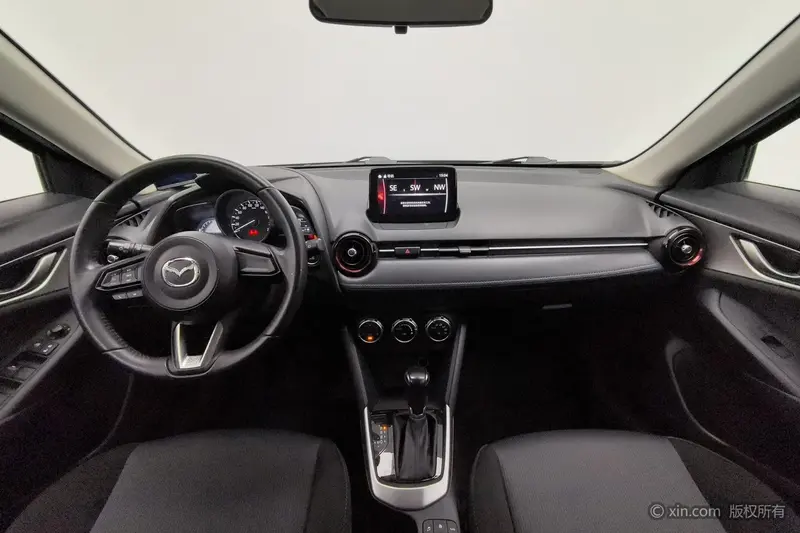 Mazda CX-3 — фото 8