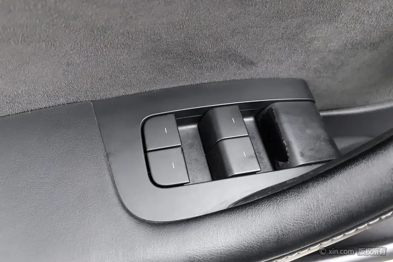 Tesla Model 3 RWD — фото 16