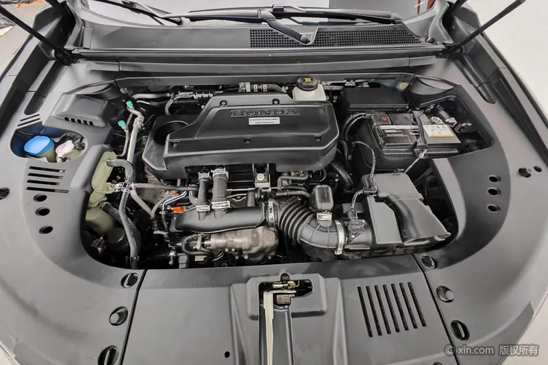 Honda UR-V 240TURBO моноприводный — фото 6