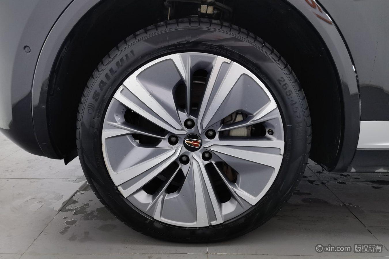Hongqi E-HS9 2020 510km мест