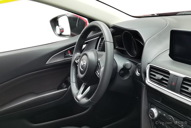 Mazda 3 2017 2.0 L ATPremium V — фото 10