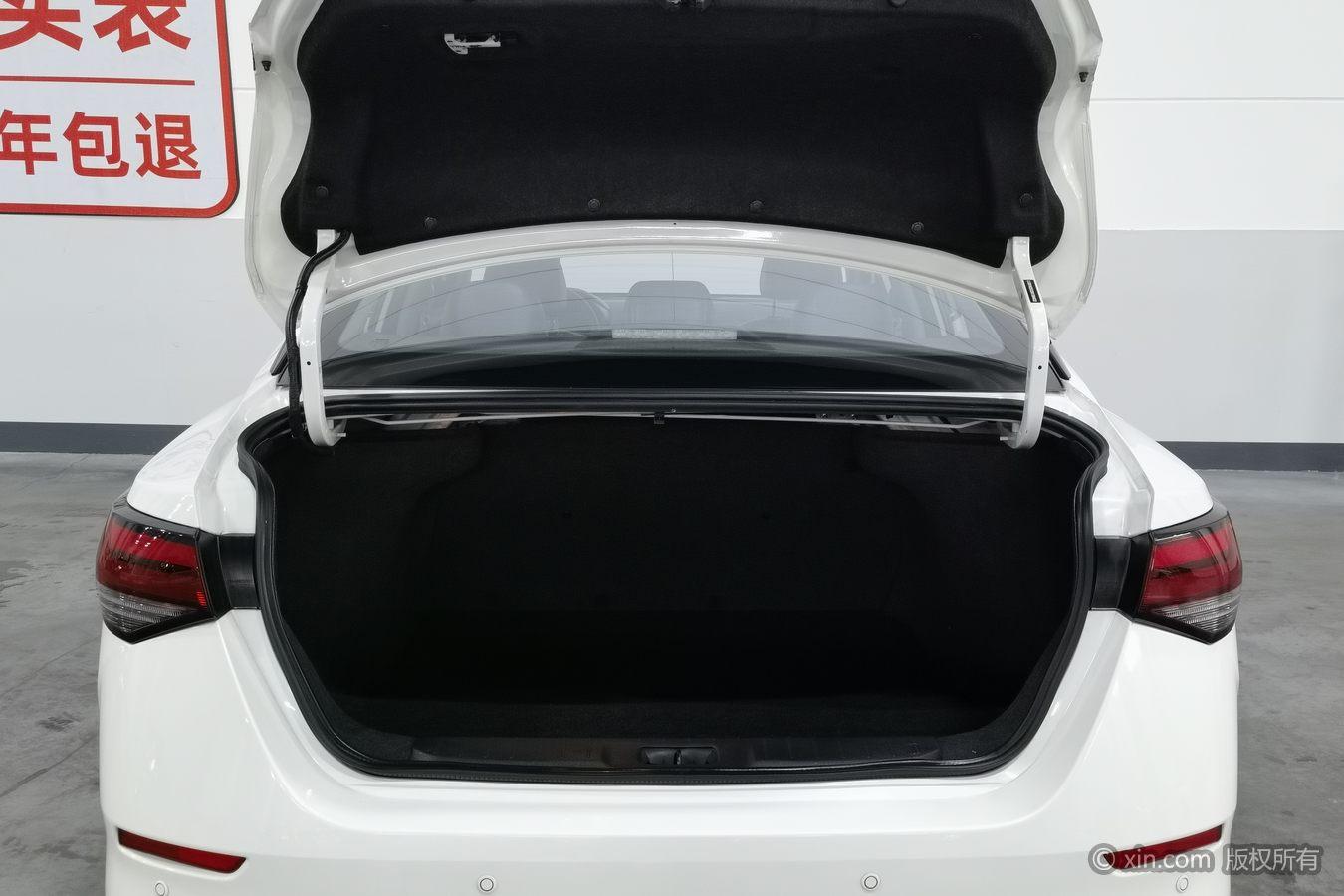 Nissan Xuan Yi id 4479291 из Китая 10