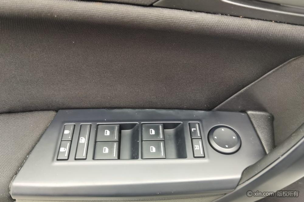 MG GT, фото 23