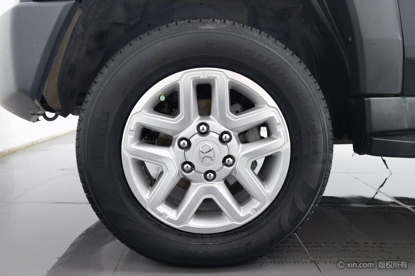 BAIC BJ40 2016 40L 2.0T MT Luxury