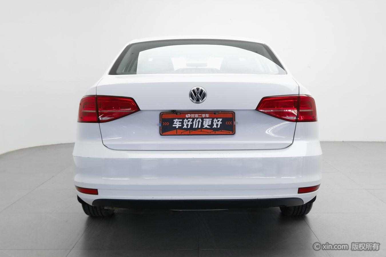 Volkswagen Sagitar 2015 1.6L MT Fashion