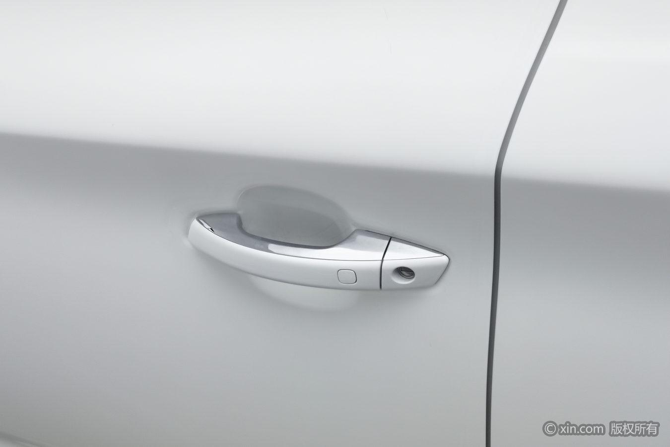 BYD Song MAX MAX 2021 1.5T AT Luxury 7 мест