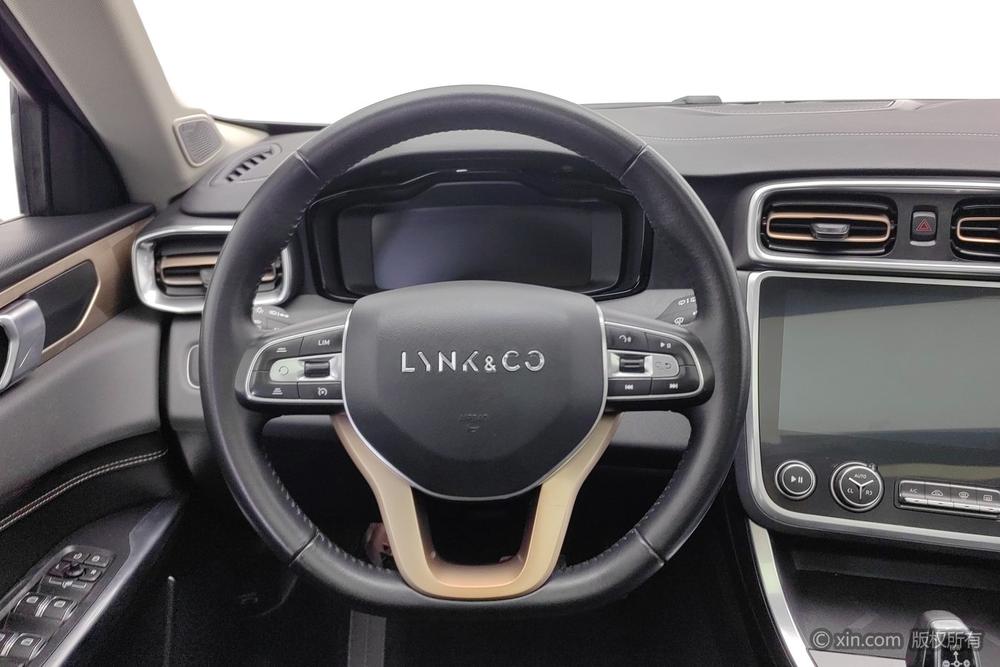 Lynk & Co 01, фото 13