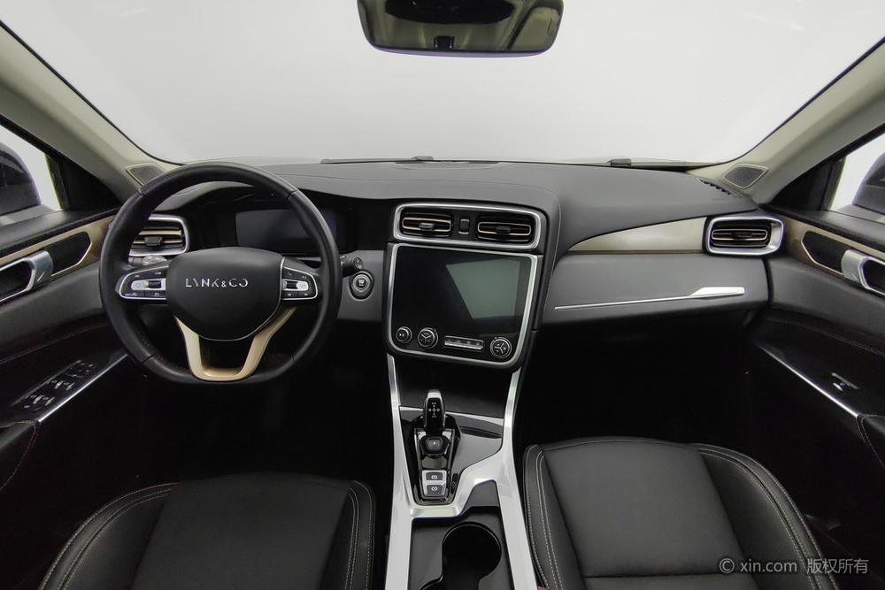 Lynk & Co 01, фото 12