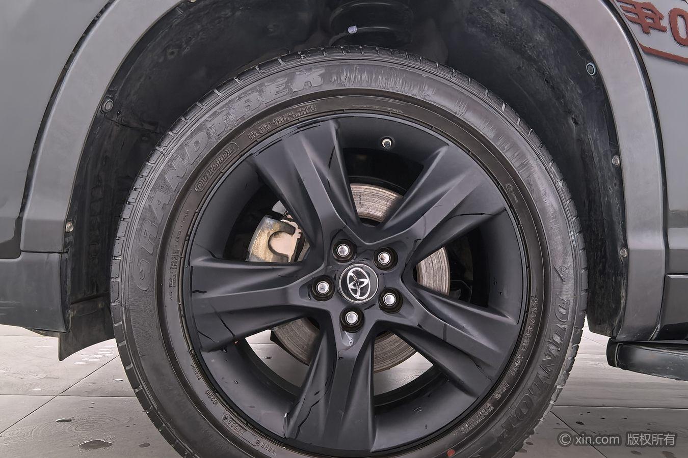 Toyota Highlander 2018 2.0T 7 мест VI