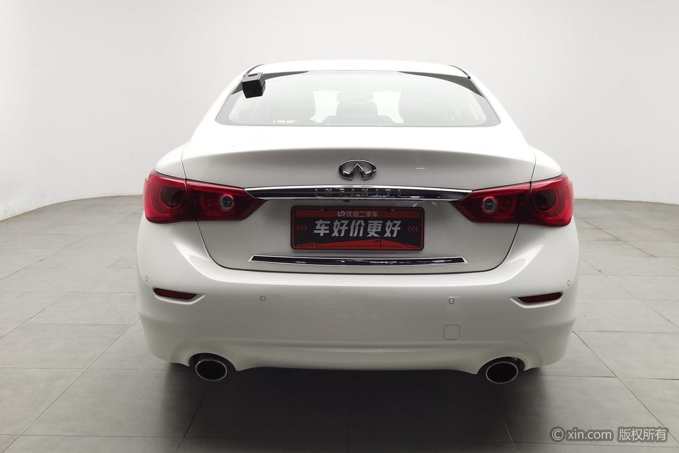 Infiniti Q50 2014 3.7L Comfort