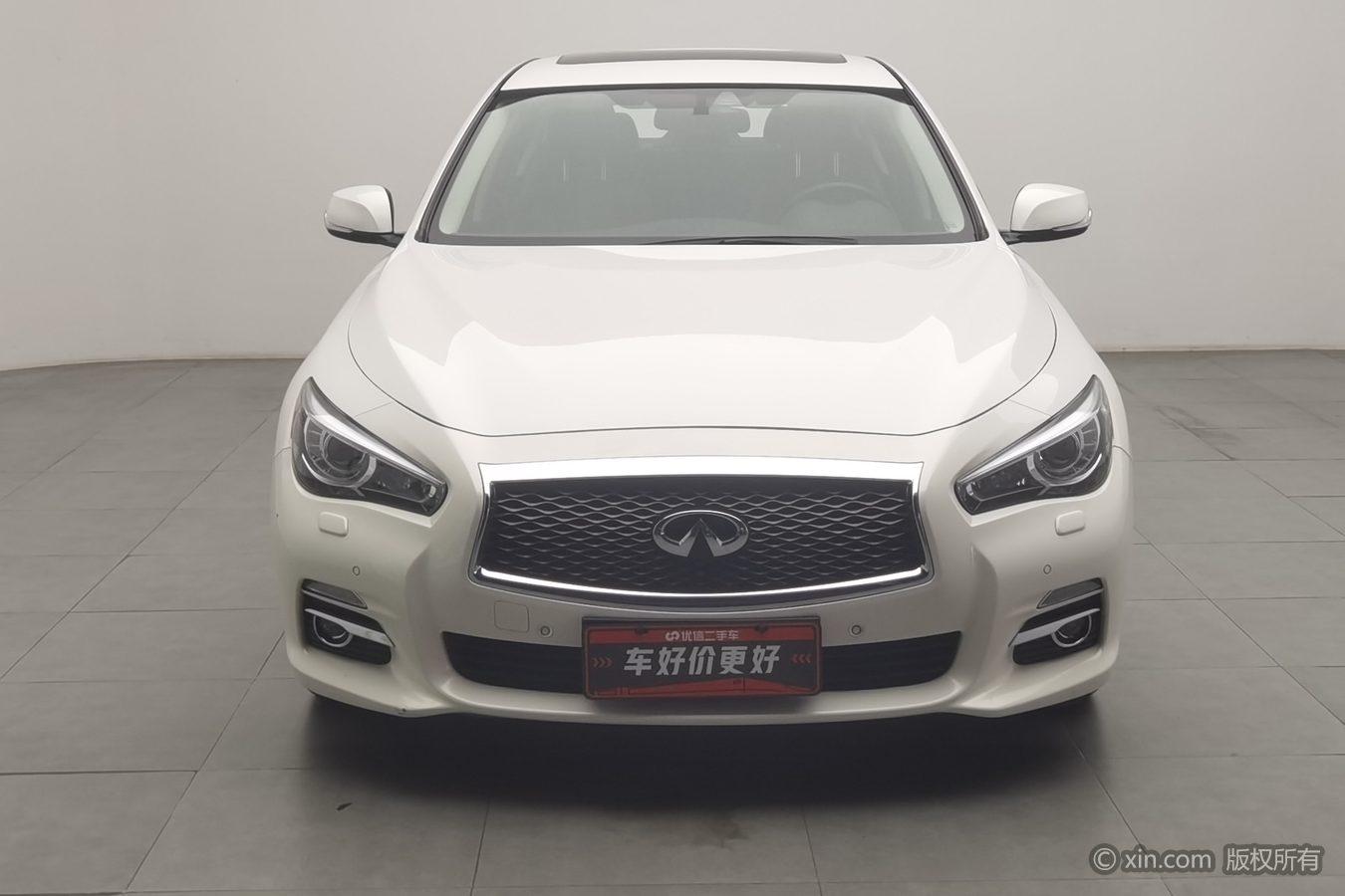 Infiniti Q50 2014 3.7L Comfort