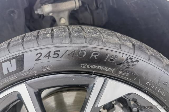 Audi A4L 2024 Белый из Китая, фото 3