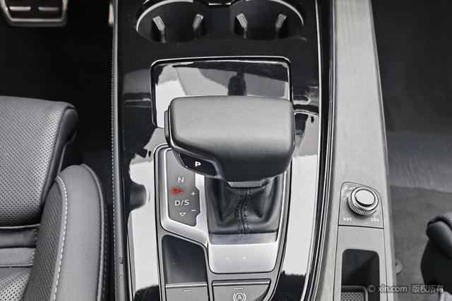 Audi A4L 2024 Белый из Китая, фото 4