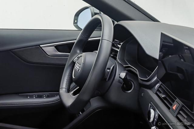 Audi A4L 2024 Белый из Китая, фото 6