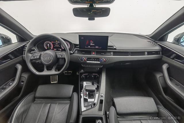 Audi A4L id 4320922 из Китая 14