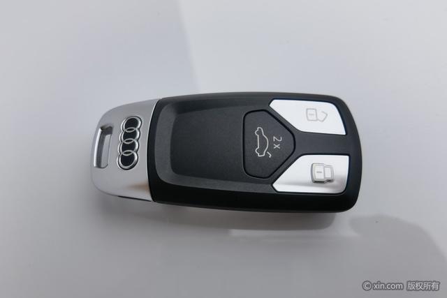 Audi A4L id 4320922 из Китая 17