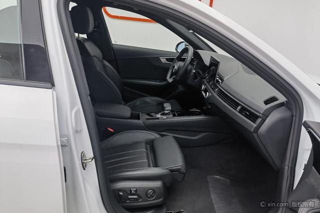 Audi A4L id 4320922 из Китая 24