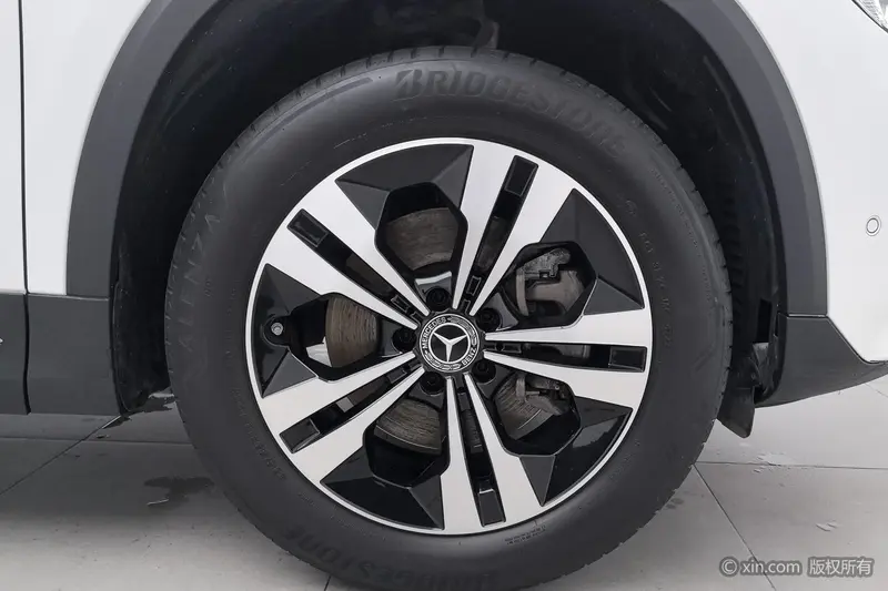 Mercedes-Benz GLA — фото 6