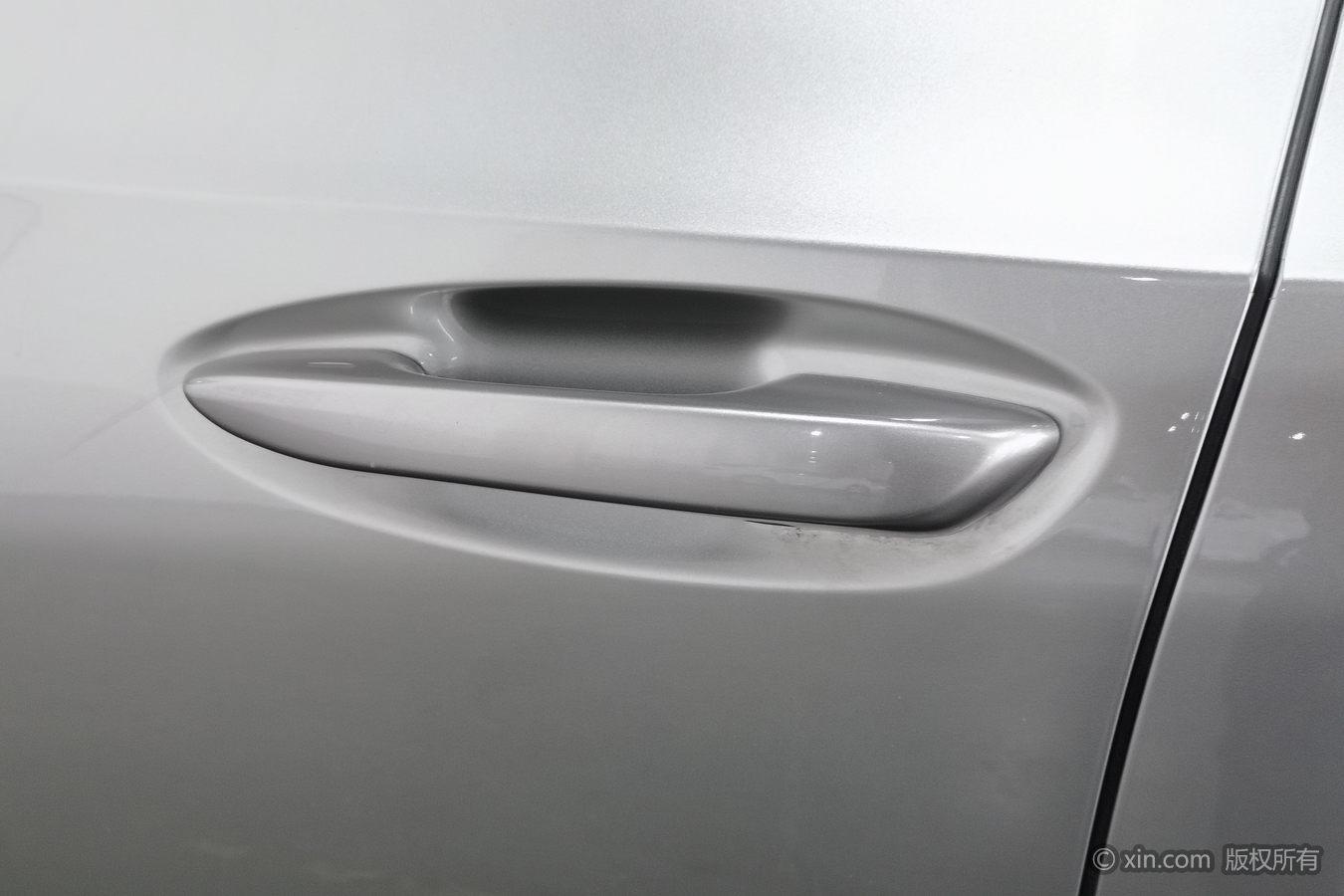 Lexus ES 2020 200 Luxury VI