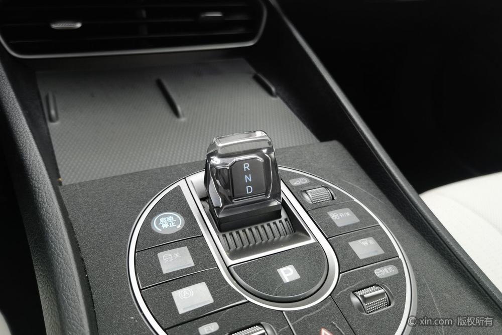 BYD Seal 05 DM-i, фото 15