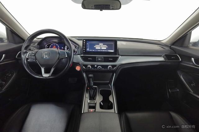 Honda Accord 2022 Белый из Китая, фото 2