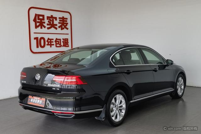 Volkswagen Magotan 2018 330 TSI DSG Luxury — фото 4