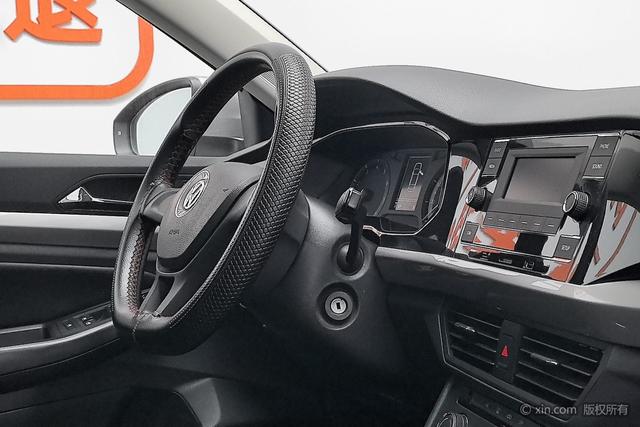 Volkswagen Bora 2020 1.5 L MT — фото 17