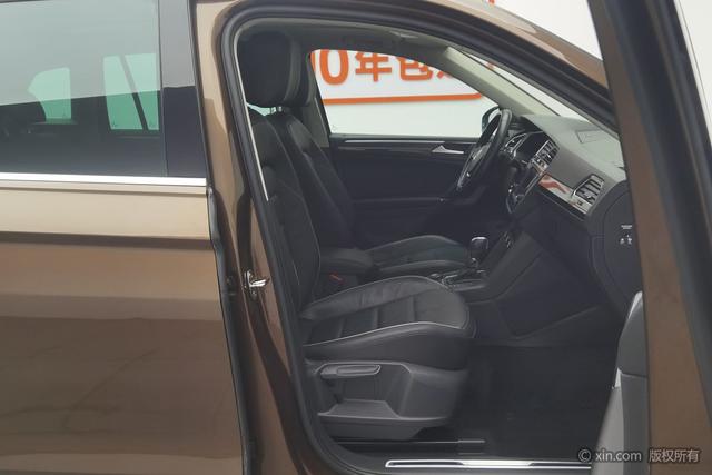Volkswagen Tiguan 2017 330 TSI 4 WD — фото 12