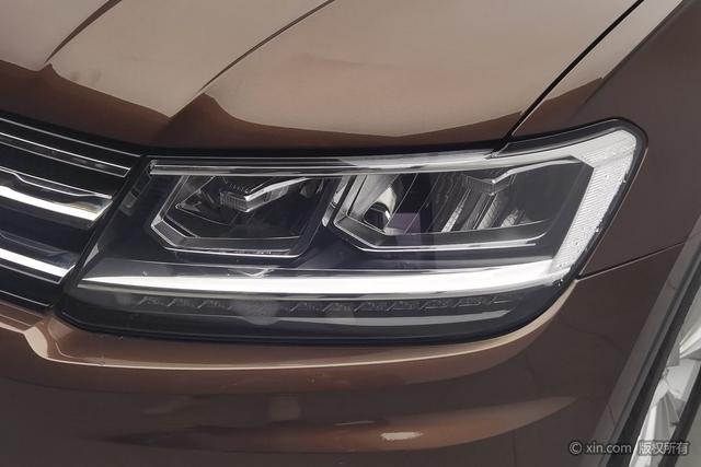 Volkswagen Tiguan 2017 330 TSI 4 WD — фото 7