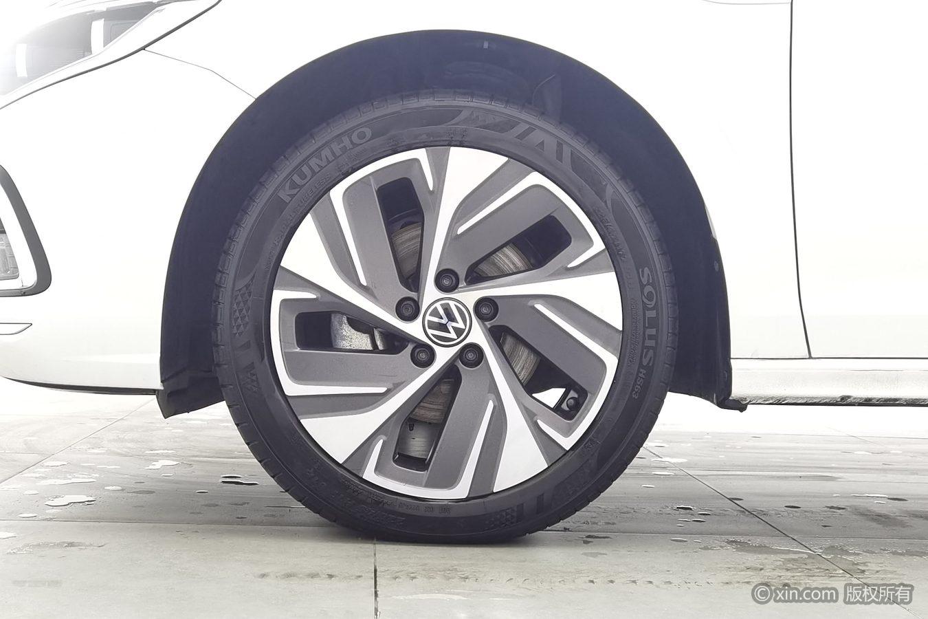 Volkswagen Bora 2023 300TSI DSG