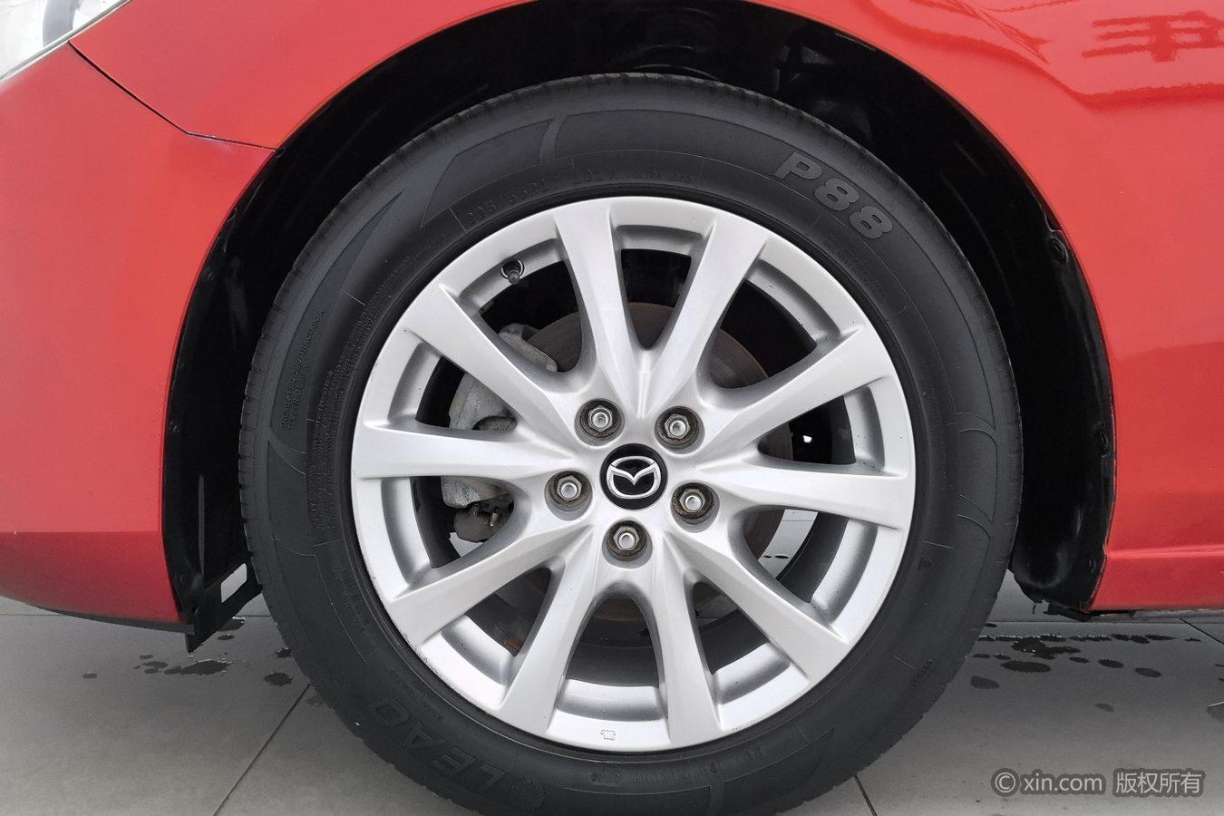 Mazda Atenza 2014 2.0L Luxury