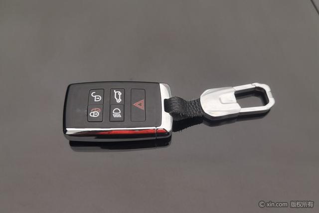 Land Rover Discovery Sport 2023 249 PS R-Dynamic S 5 — фото 6