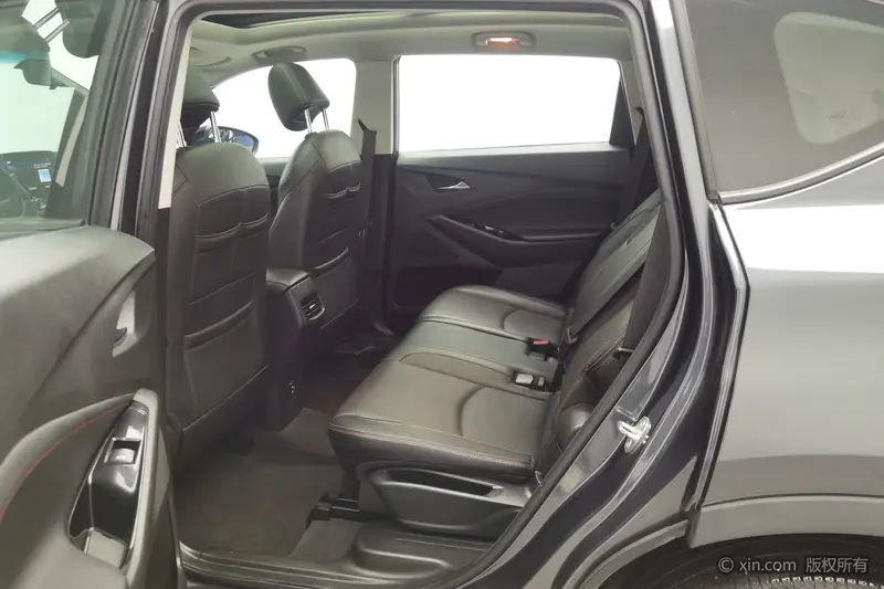 Chevrolet Orlando — фото 15