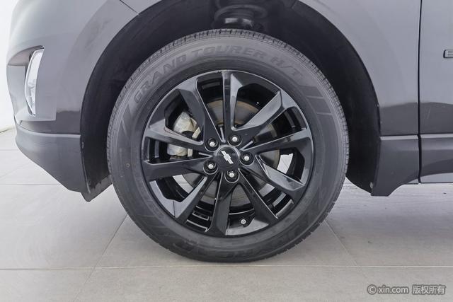 Chevrolet Equinox 2018 RS 550 T AT 4 WD — фото 9