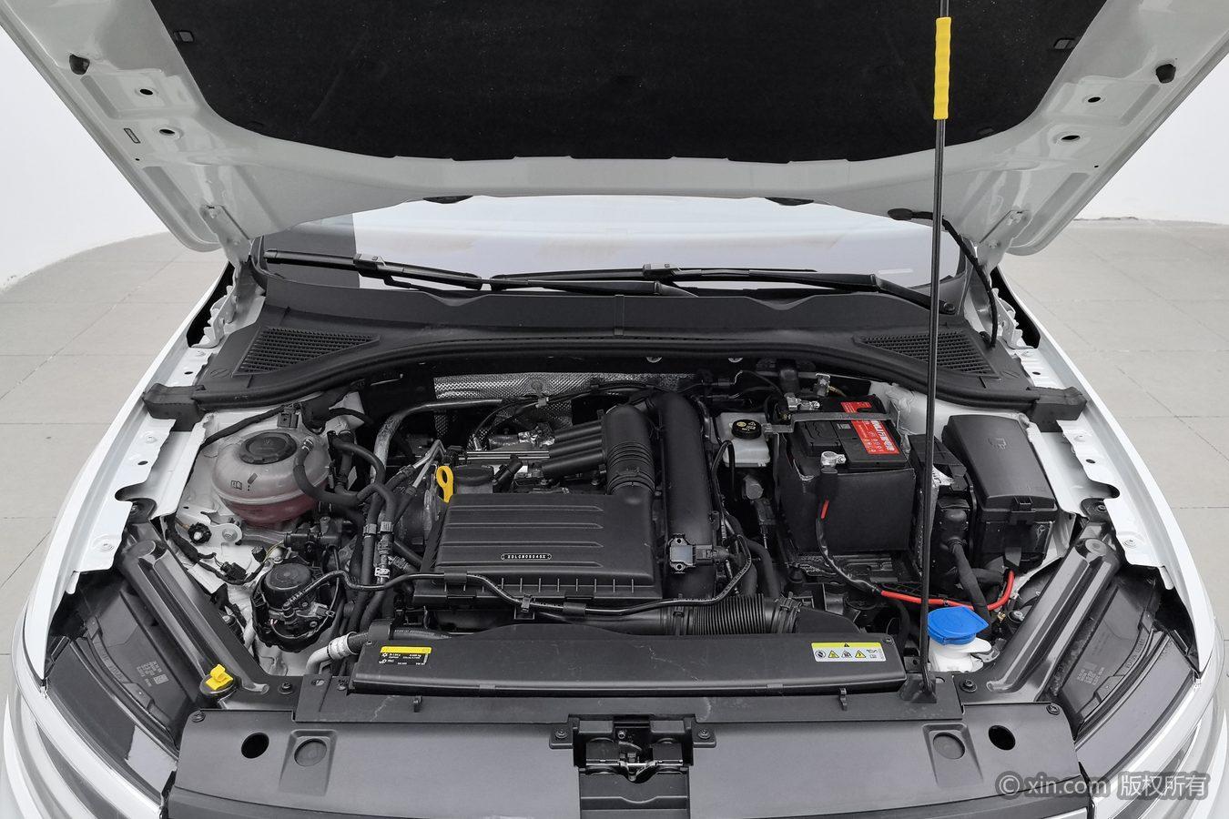 Volkswagen Bora 2023 200TSI DSG