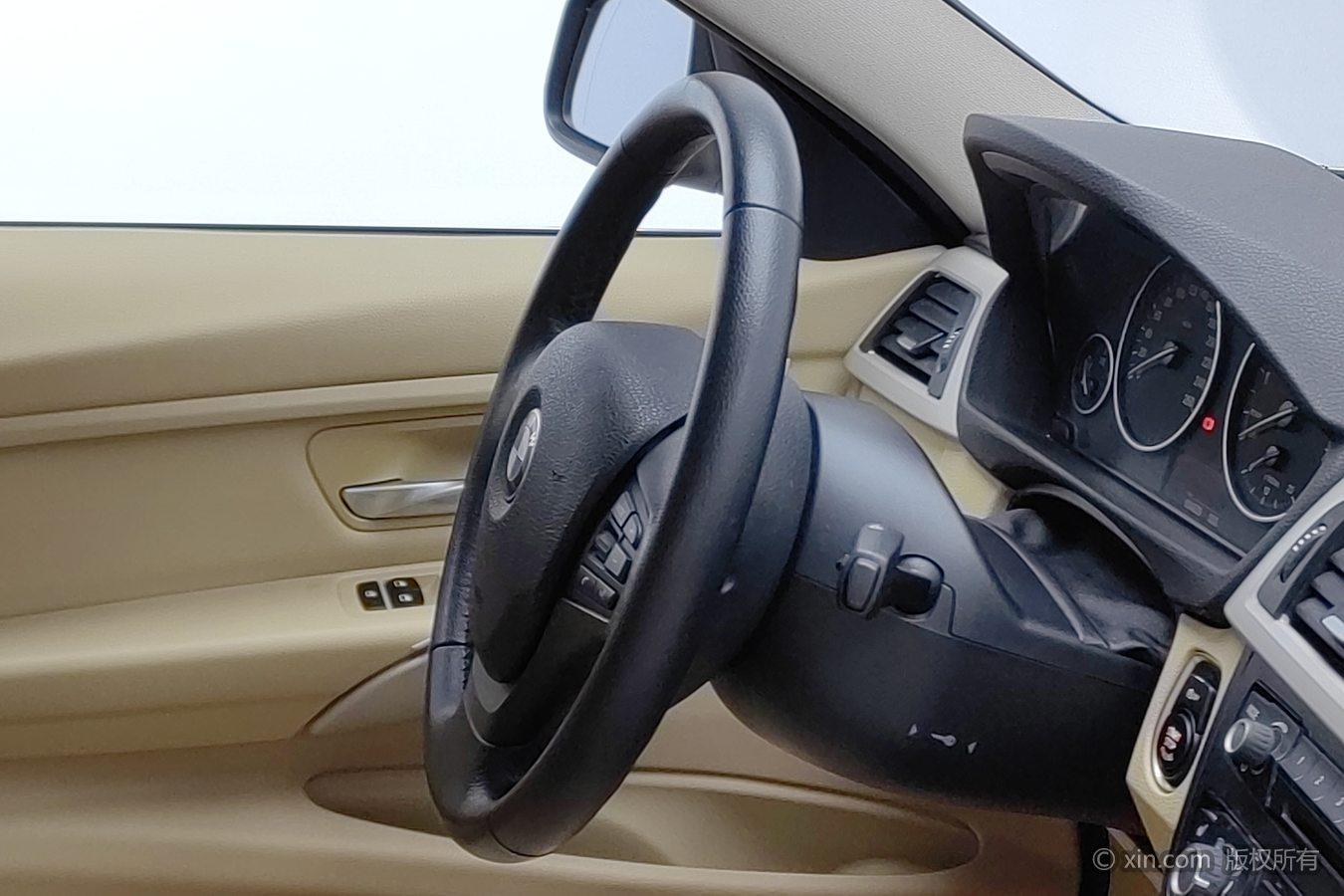 BMW 3 Series 2015 316Li Style