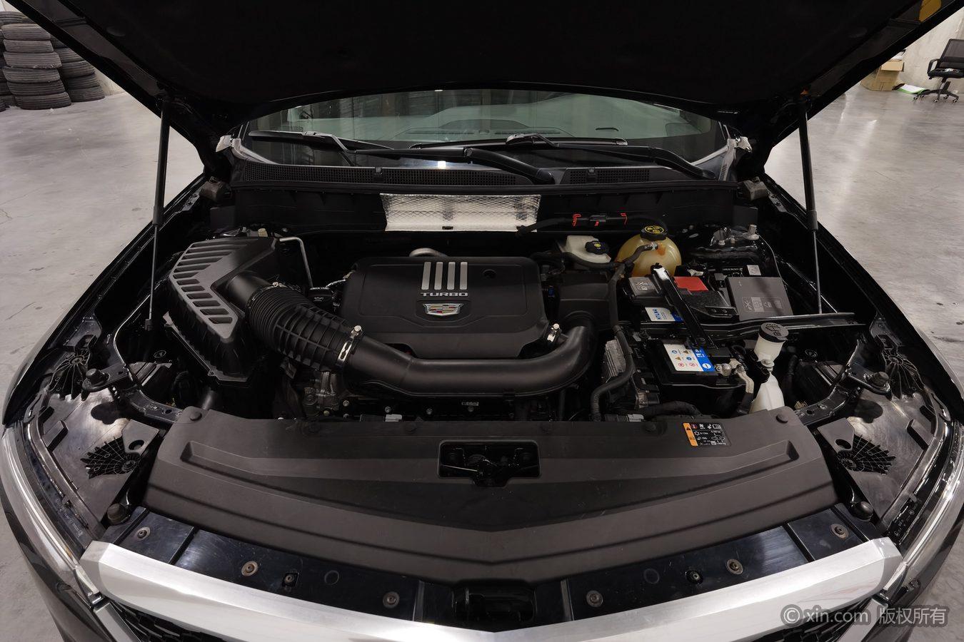 Cadillac XT6 2022 2.0T мест Luxury