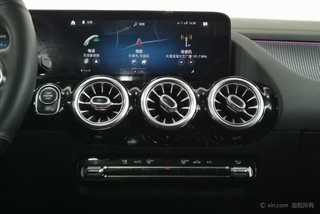 Mercedes-Benz GLA 2021 Белый из Китая, фото 2