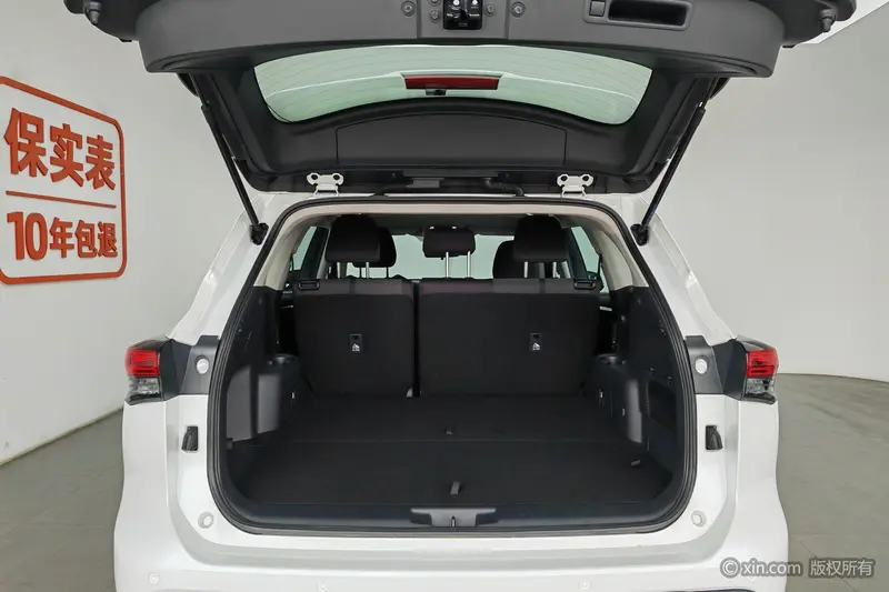 Toyota Highlander — фото 18